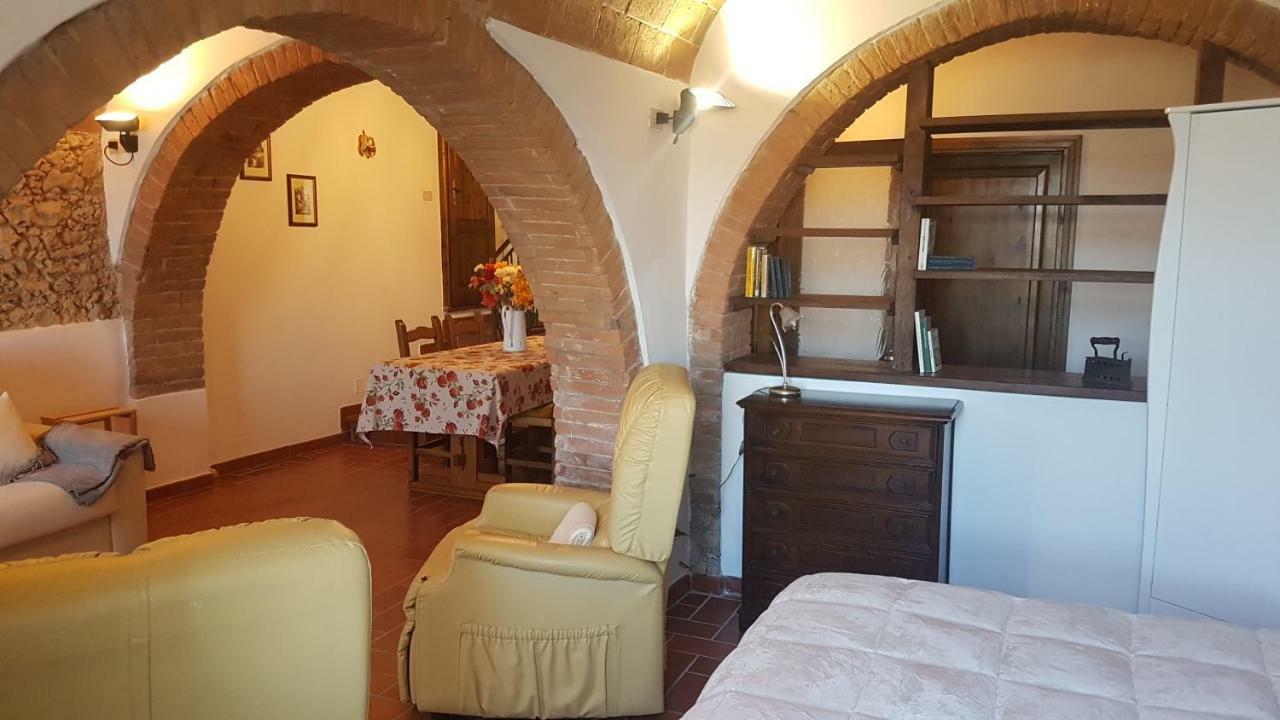 La Bellana Apartment Guardistallo Bagian luar foto